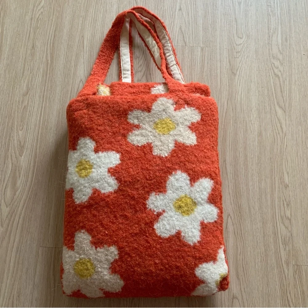Free people Anthropologie Daisy oversized scarf in tote bag NWT